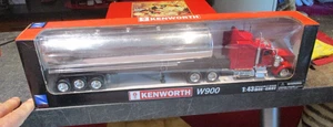 Boite Ancien Camion Semi remorque Citerne Kenworth 1/43 42cm Long Hauler New Ray - Foto 1 di 10