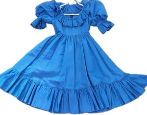 Abito in taffettà blu con volant Poofy fatto a mano prateria principessa fiori bambina 6/7? - Foto 1 di 9