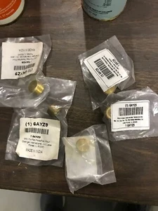 Lot Of 5 - 6AYZ9 3/8" MNPT Brass Countersunk Plug Grainier - Picture 1 of 6