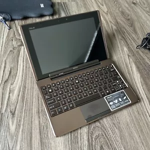 ASUS Eee Pad Transformer TF101 10.1'' - 16GB Storage - 1GB Ram - WiFi - Docking - Picture 1 of 11