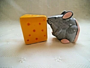 AGITADOR MAGNÉTICO DE SAL Y PIMIENTA PARA RATÓN Y QUESO - Imagen 1 de 4