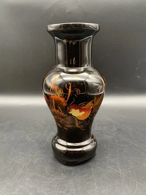Superbe vase ancien en laque de Chine – décor de Carpes chinois - Photo 1/4