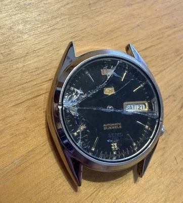 Seiko case with movement, reference 7S26-7030 for parts/dispenser - Image 1 of 4