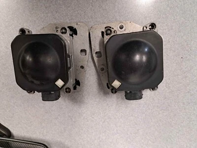 Audi A8 Right and Left Adaptive Cruise Control Sensor Distance Radar OEM Foto 1 de 4