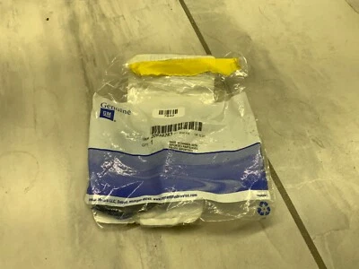 Genuine 2010-2017 GMC TERRAIN RIGHT Reinforcement 20938283 - Image 1 of 3