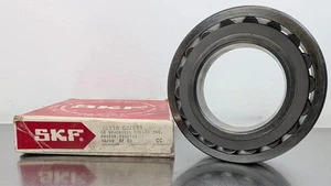 SKF 22218 CJ/W33 Spherical Roller Bearing 90mm ID 160mm OD 40mm Wide - Picture 1 of 5