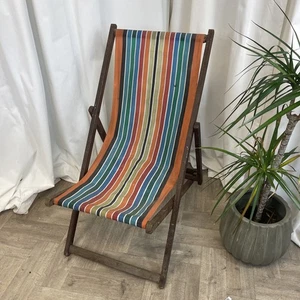 Vintage Wooden Deck Chair Fold Flat Beach Garden Allotment Traditional Striped - Picture 1 of 4