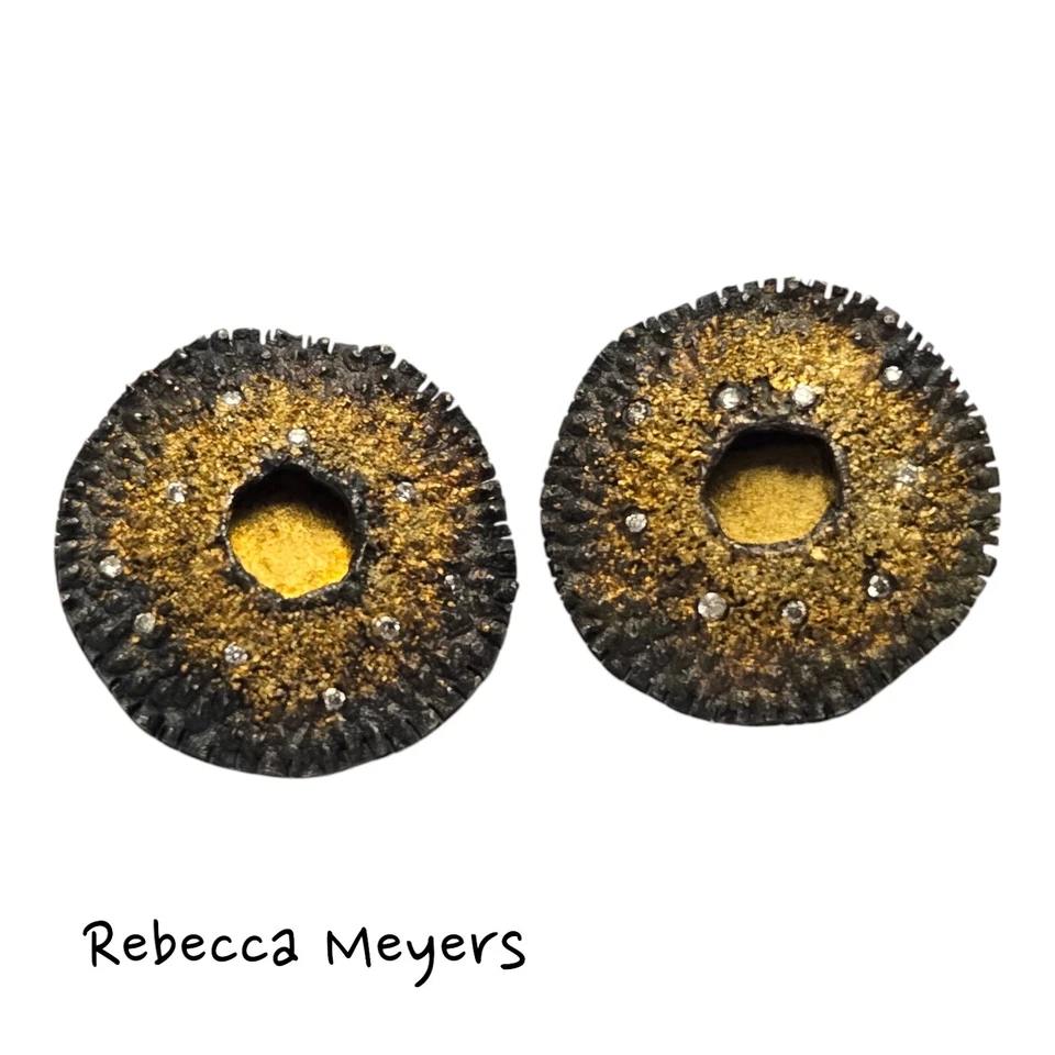 Pendientes raros Rebecca Meyers Semilla Cápsula Oro 24K en Plata Oxidada Diamantes  Foto 1 de 4