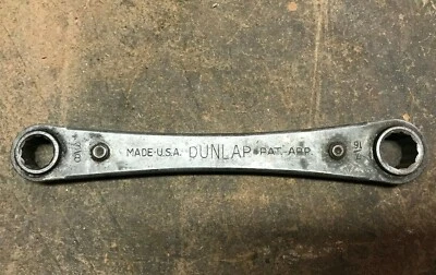 Vintage Dunlap 3/8" x 7/16" Ratcheting 12-point Double Box End Wrench Pat Appr'd - Image 1 of 4