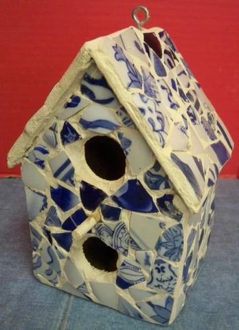 Blue & White Ceramic Mosaic on Wood Birdhouse 8 1/4" x 6" x 5" Clean Unused Cover