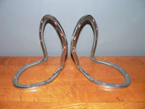 Par de sujetalibros vintage cromados de herradura doble de 6" de alto - Imagen 1 de 5