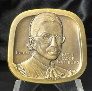 Ruth Bader Ginsberg 2013 Salón de la Fama Judío Medalla Conmemorativa de Bronce - Nuevo - Imagen 1 de 4