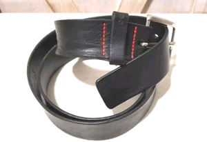 Cinturón de cuero Hugo Boss para hombre 42 negro con rojo - Imagen 1 de 8