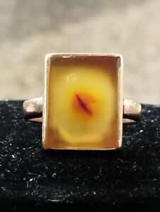 Antique Victorian 9Ct Gold Ring With Carnelian / Agate Slice.