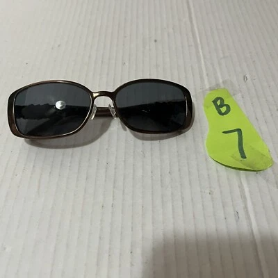 Gafas de sol Vera Wang para mujer marrón gafas de verano Foto 1 de 4