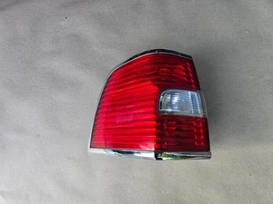 2007-2014 Lincoln Navigator Tail Light Quarter Panel Mounted Left Driver OEM - Picture 1 of 11