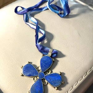 Collana antica Holyland lapislazzuli croce ciondolo tono argento - Foto 1 di 6