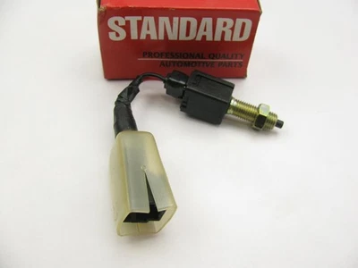 Interruptor de luz de freno estándar SLS142 para furgoneta Nissan Multi 87-88 86-88 Foto 1 de 3