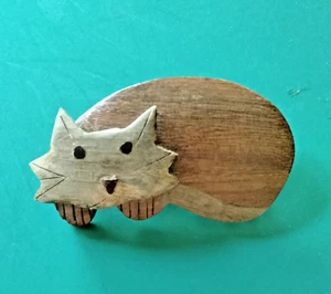 Spilla per gatti in legno fatta a mano (151 - 2054) - Foto 1 di 6