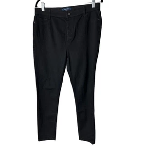 Isaac Mizrahi Missy Size Medium Black Tapered Leg High Rise Jeans EUC - Picture 1 of 4