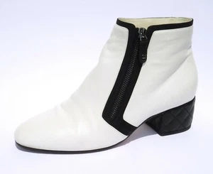 Botines Chanel 18P Blanco Marfil Negro Acolchados Plata Tacón CC Tacón Bloque 39.5 - Imagen 1 de 12