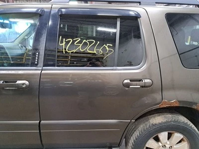 2008 Mountaineer Left Driver Side Rear Door Assembly Color: Brown Hs Foto 1 de 4