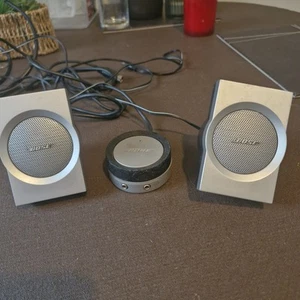 Bose Companion 3 Multimedia Computer Speaker System- PC, Aux, etc- Working! - Photo 1/4