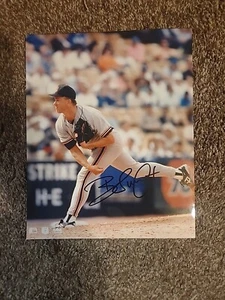 BILL SWIFT SAN FRANCISCO GIANTS SIGNED 8X10 PHOTO#2 - Picture 1 of 1