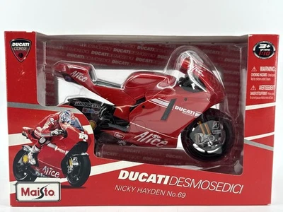 Maisto 1:10 Ducati Desmosedici Nicky Hayden No.69 Diecast MotoGP Bike 31177 - Image 1 of 4