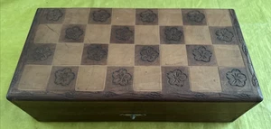 unique handcarved WOODEN HANDMADE CHESS SET hinged compartmentalized nicequality - Picture 1 of 24