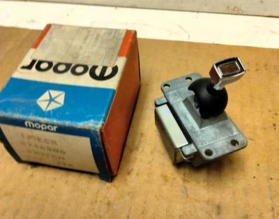 Mopar новый из старых запасов с щитовым выключателем стеклоочистителя 1975 Chrysler NewPort New Yorker T&C Imperial - Изображение 1 из 2