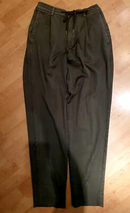 Herren Jogg-Pants Gr. 48 Militärgrün neu - Bild 1 von 4