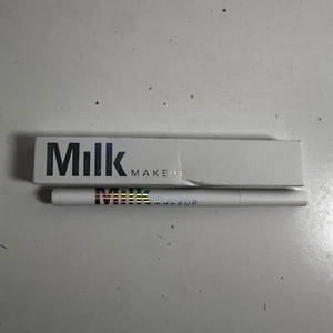 Sello de tatuaje temporal vegano negro con patrón de media luna de maquillaje con leche sin crueldad - Imagen 1 de 4
