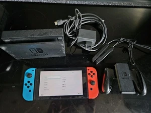 Nintendo Switch Konsole - Bild 1 von 6