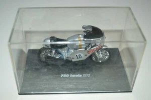 DUCATI MODELLINO CORSA RACE MOTO VINTAGE MODELLO N° 16 SCALA 1:32 750 IMOLA 1972 - Foto 1 di 1