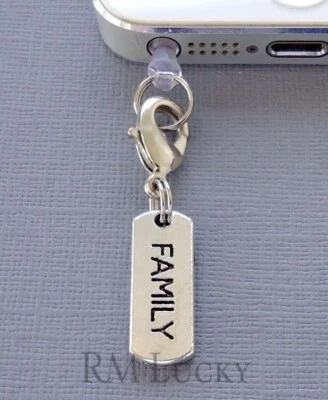 Family Tag Handy Anhänger Anti Staubdicht Stecker Ohr Kappe Buchse C96 - Bild 1 von 2