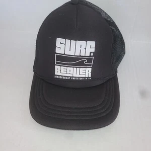 Gorra Surf Beaver de malla ajustable con cierre a presión de Bearded Goat Of Fayetteville - Imagen 1 de 6