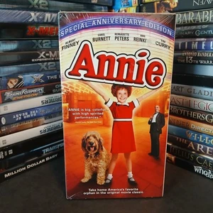 Annie (VHS) Special Anniversary Edition, NEU - WASSERZEICHEN - VERSANDKOSTENFREI - Bild 1 von 3