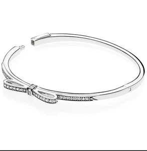Genuine Authentic Pandora Sparkling Bow Bangle Large Rare 19cm - Picture 1 of 4