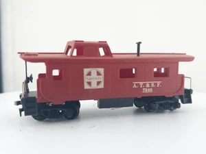 VINTAGE TYCO HO SCALE TRAIN Red CABOOSE CAR 7240 AT&SF SANTA FE - Picture 1 of 11