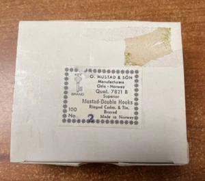 Quantità 100 Mustad Taglia 2 Ganci Doppio 7821 B NOS - Foto 1 di 2
