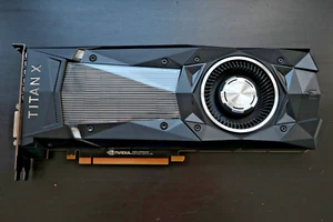 GTX Titan X Pascal (mieux que Titan X Maxwell et juste en dessous de Titan XP) - Photo 1/4