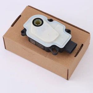 95B965501AA New Radiator Support Air Deflector Actuator For VW/Audi - Picture 1 of 12