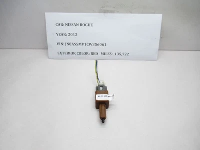 Sensor interruptor pedal freno Nissan Rogue 2008-2013 OEM Foto 1 de 4
