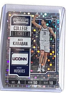 2025 Panini Contenders College Biglietto Donuts Parallel #15 ALEX KARABAN UConn - Foto 1 di 2