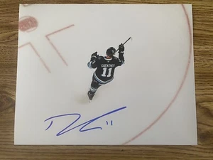 Dylan Guenther Autographed 8x10 Utah Hockey Club Photo - Foto 1 di 2