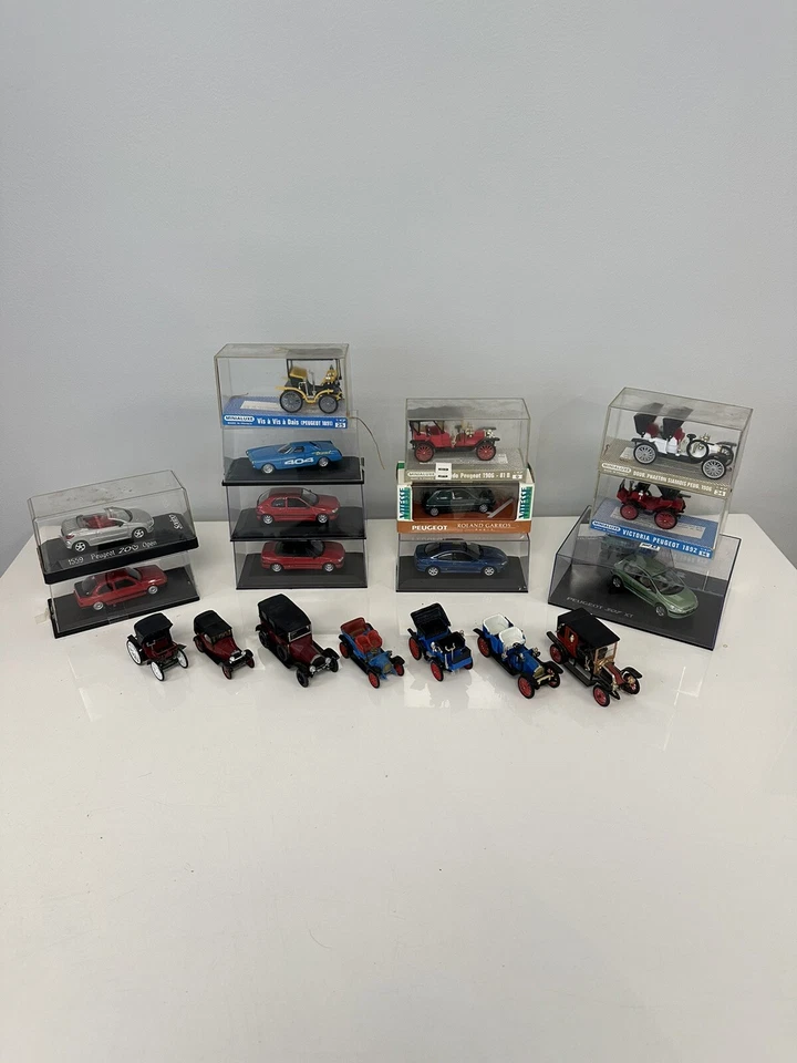 Lote de coches fundidos a presión Peugeot (19 piezas) Foto 1 de 4