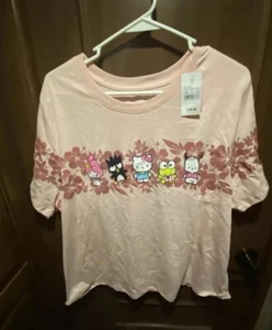 Hello Kitty & Friends Sanrio Tee Women Pink Short Sleeve Shirt Size: 2X NWT - Picture 1 of 10