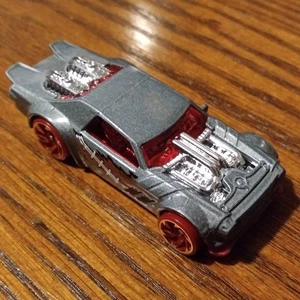 Palanca de cambios nocturna (gris) - HW Sports - Hot Wheels básica suelta (2021) - Imagen 1 de 1