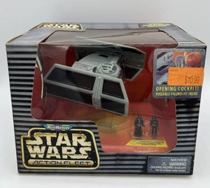 1996 NEU Micro Machines Star Wars Action Fleet DARTH VADER'S TIE FIGHTER mit Figuren - Bild 1 von 6